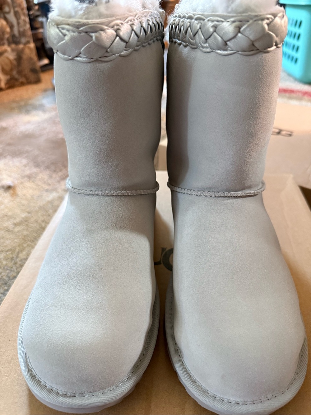 Rare Big Kids UGG Bailey Bow